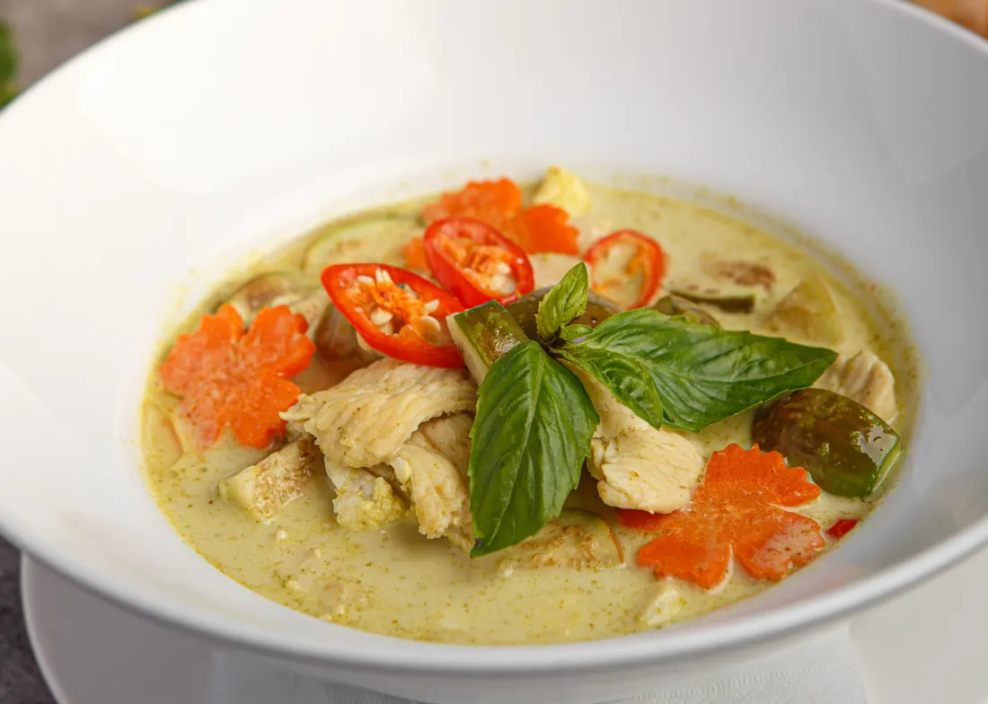 Thai & Western at VIVA Rooftop