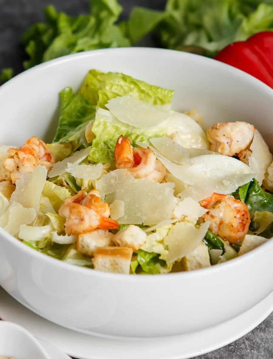 Caesar Salad con gamberi
